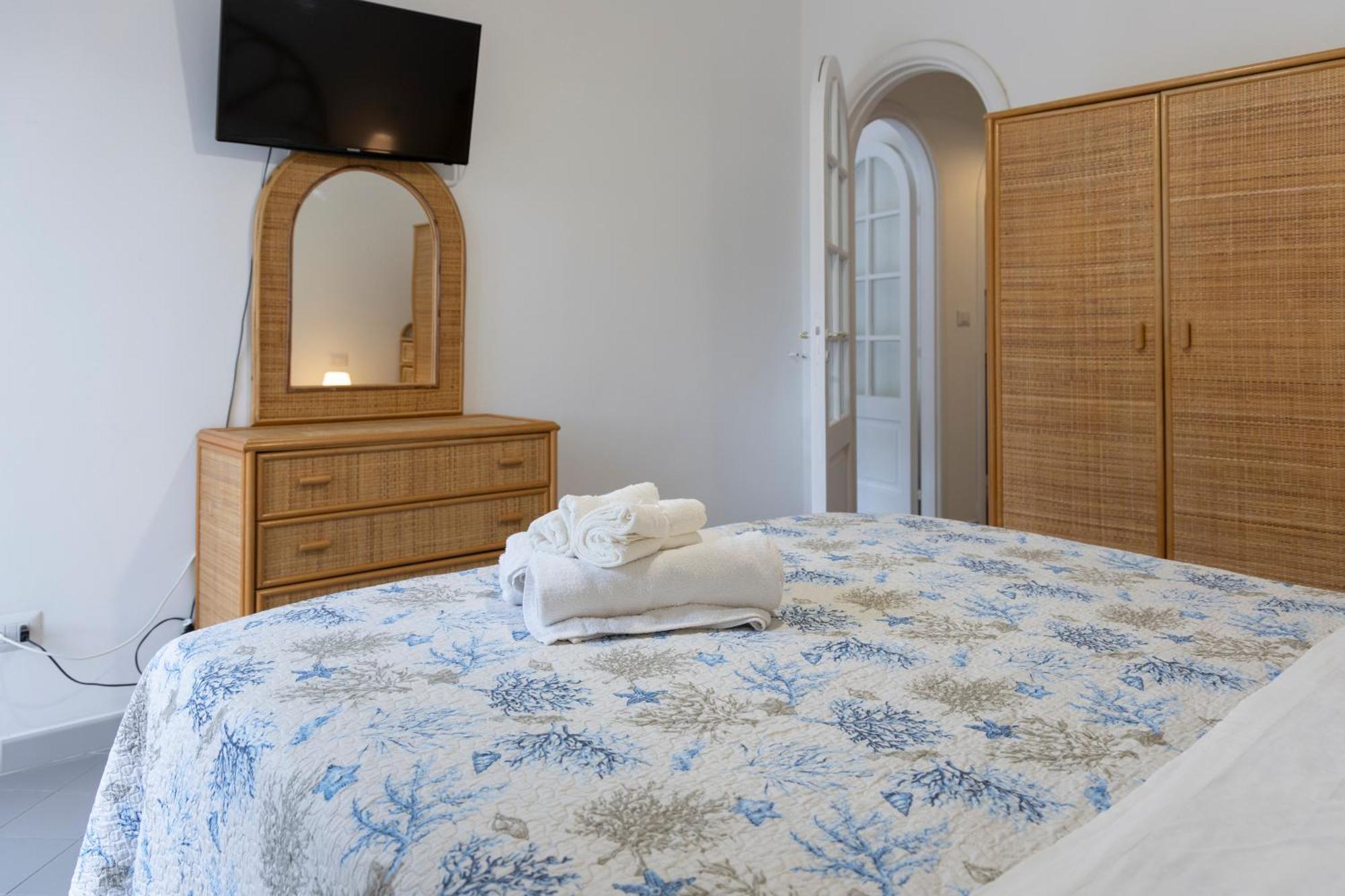 Casa Flavia Positano Center - 5 Minutes To Beach And 4 Air Conditioning Exterior photo