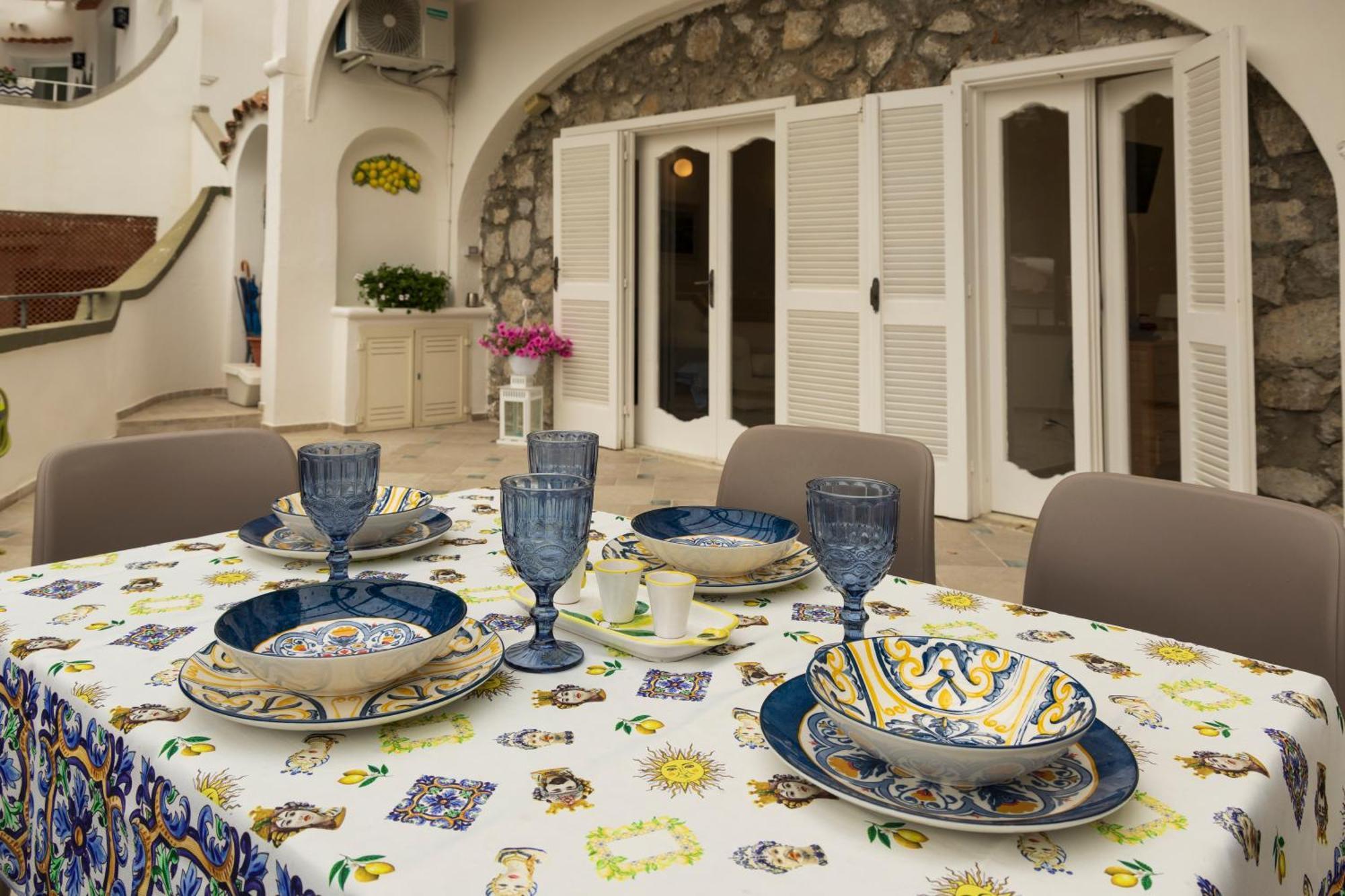 Casa Flavia Positano Center - 5 Minutes To Beach And 4 Air Conditioning Exterior photo